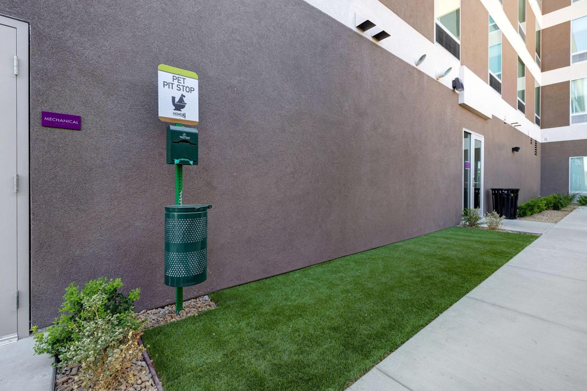 Home2 By Hilton Vegas Northwest 3*