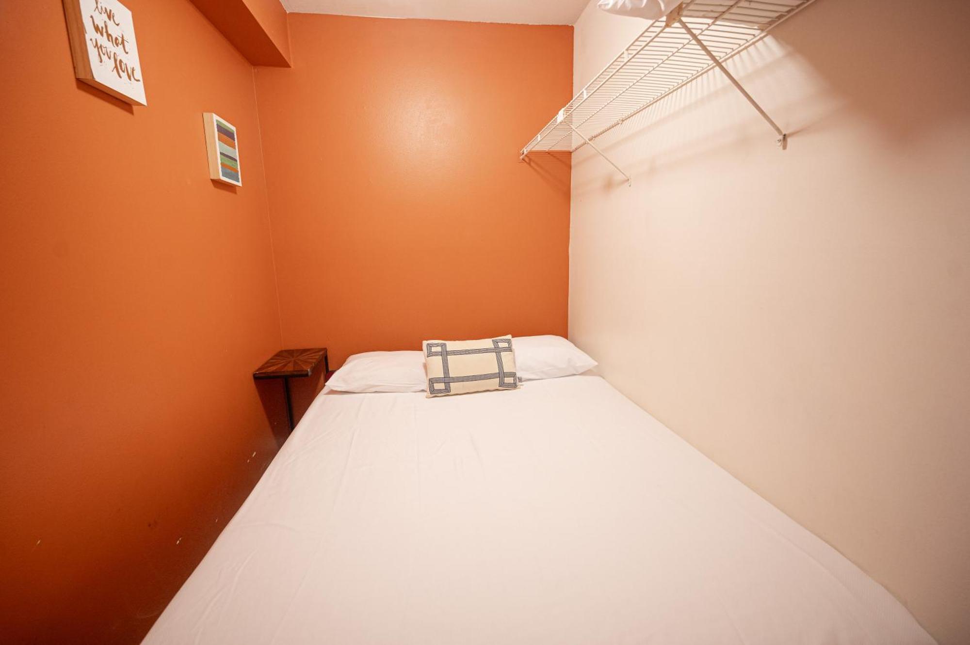 Staytogethersuites 760 *