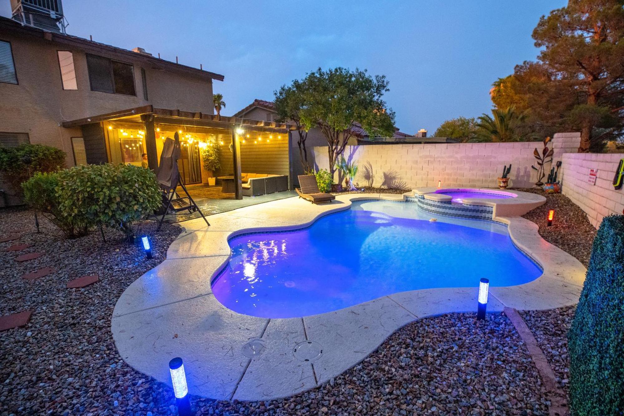 1800 Sqft House W/heated Pool Spa 13min From Strip Сasa de vacaciones Las Vegas