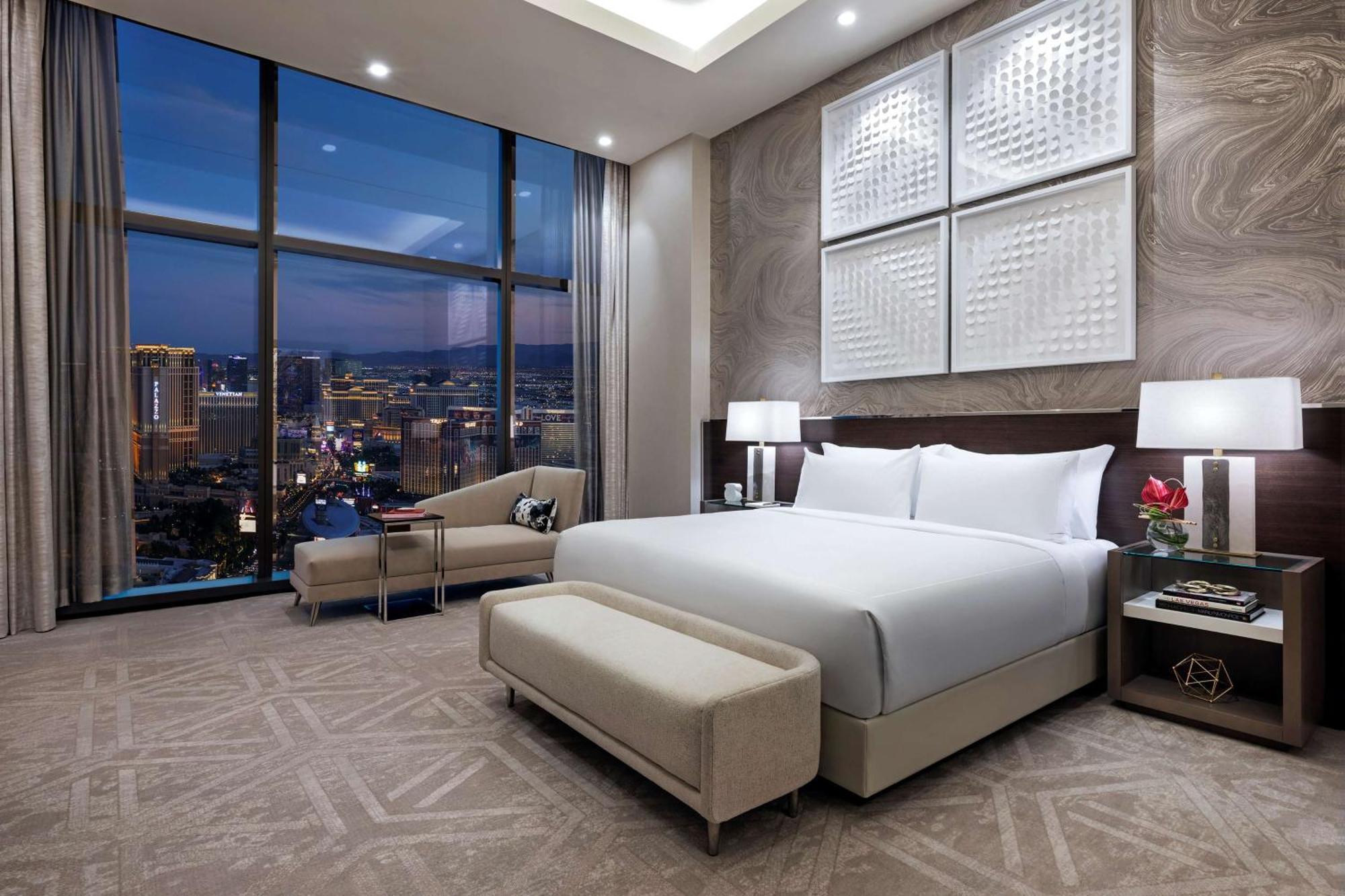 Crockfords Vegas, Lxr & At World Resort 5*