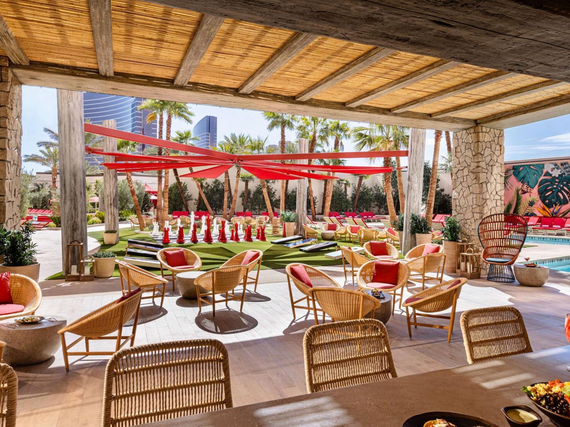 Resort Crockfords Vegas, Lxr & At World