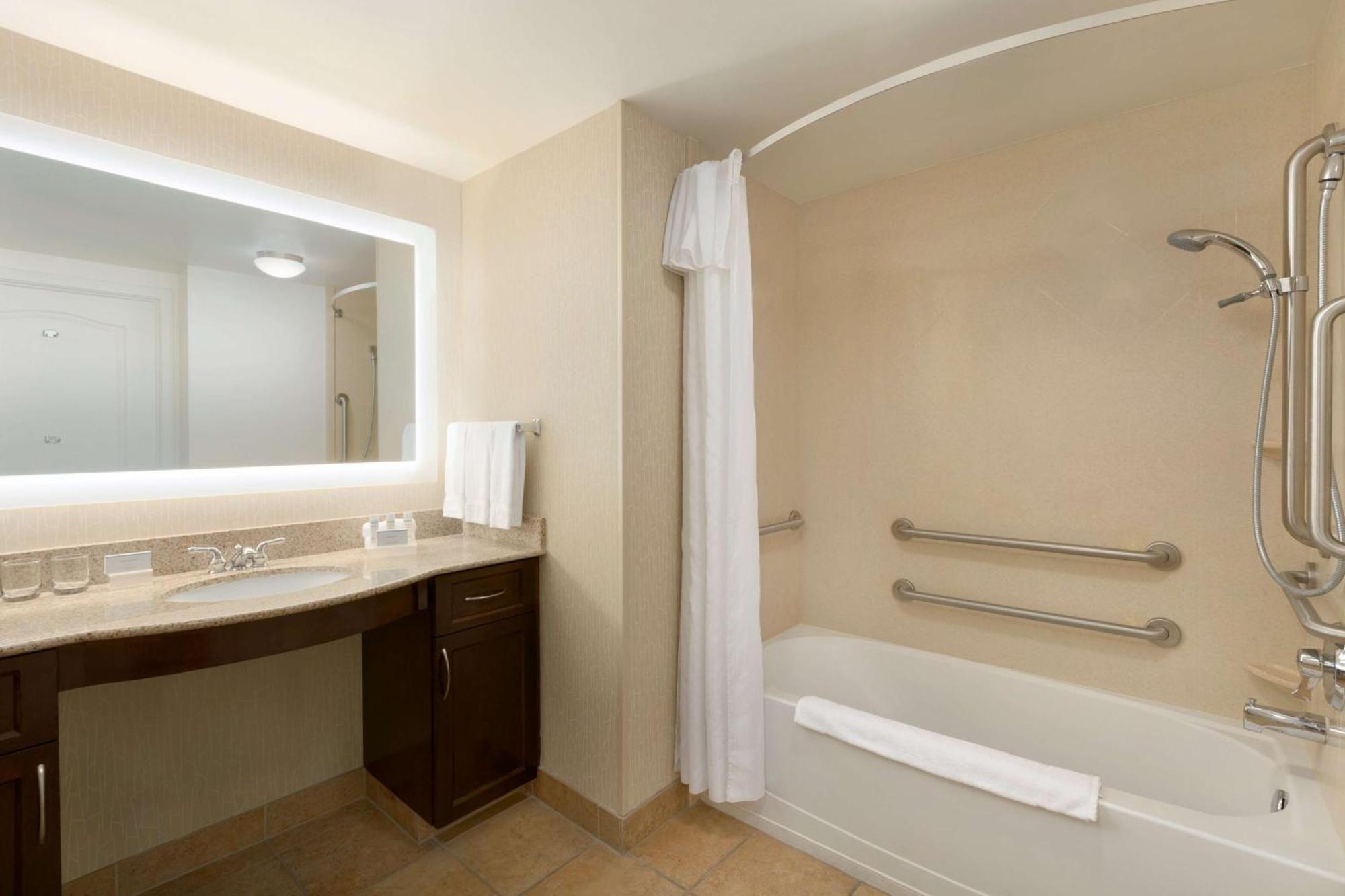 Homewood By Hilton Vegas Airport 3*