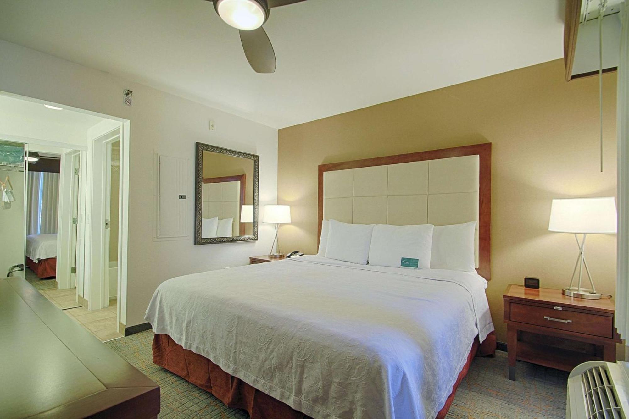 Hotel Homewood By Hilton Vegas Airport 3*