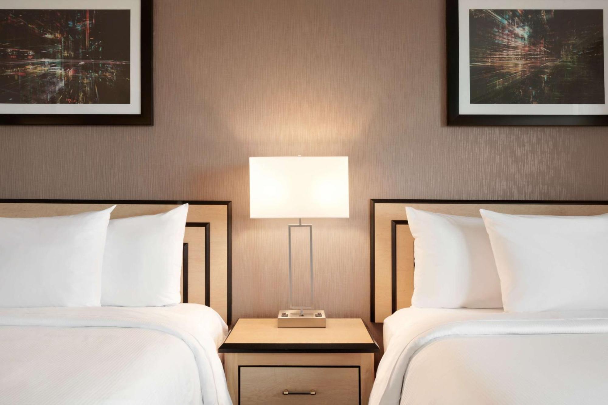 Embassy Vegas Convention Center Paradise Road Hotel 4*