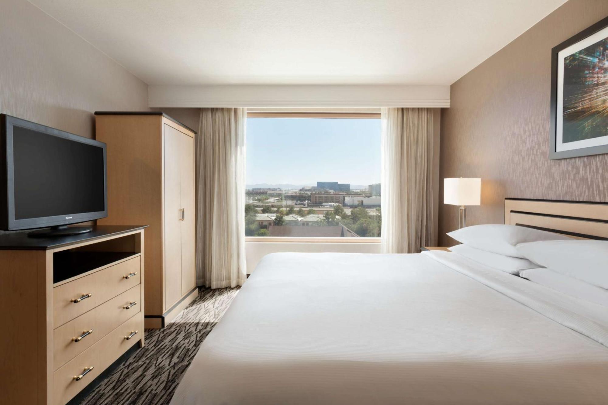 Embassy Vegas Convention Center Paradise Road Hotel 4*
