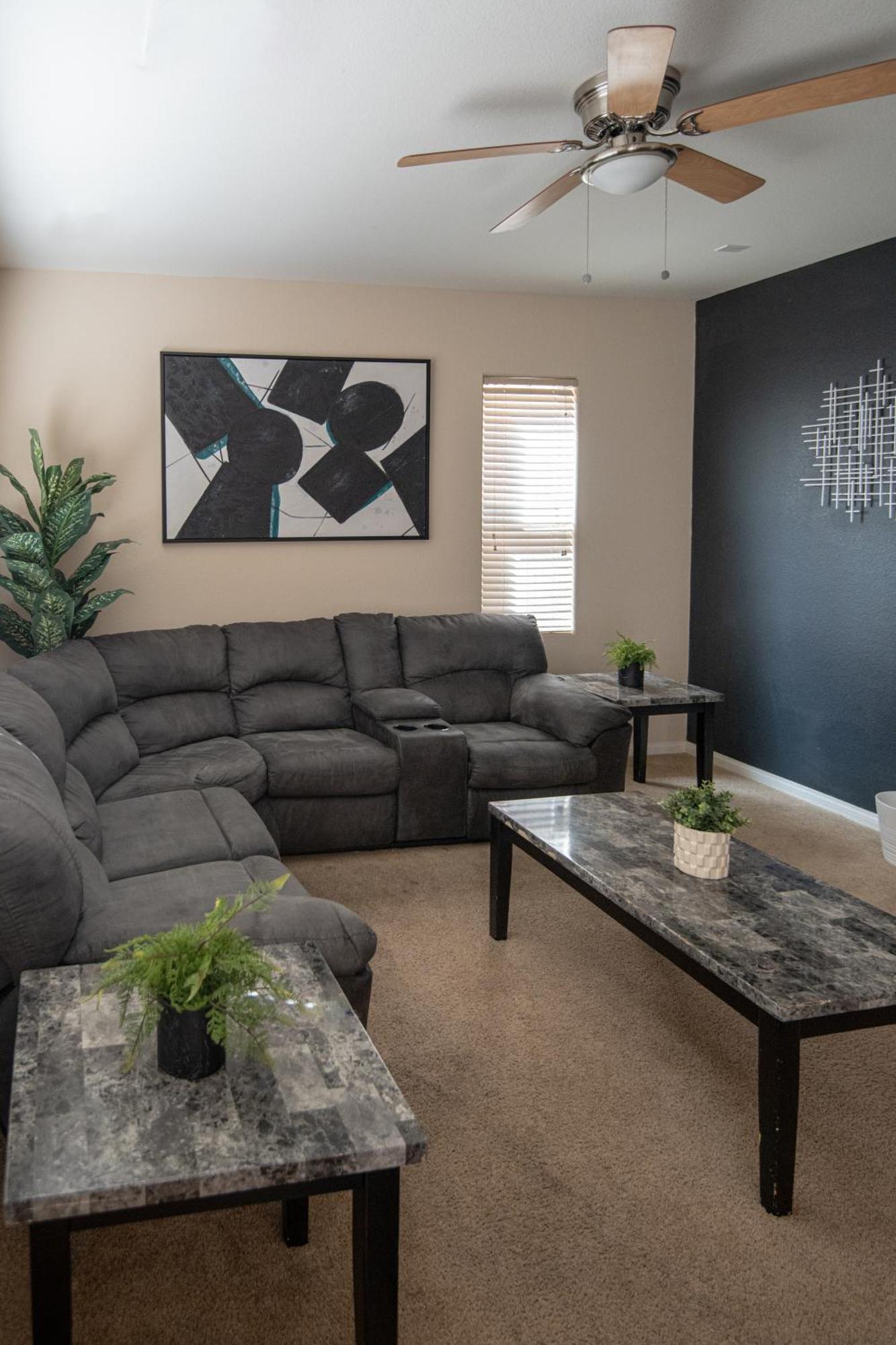 Сasa de vacaciones Large 3br King Moments Away From Strip