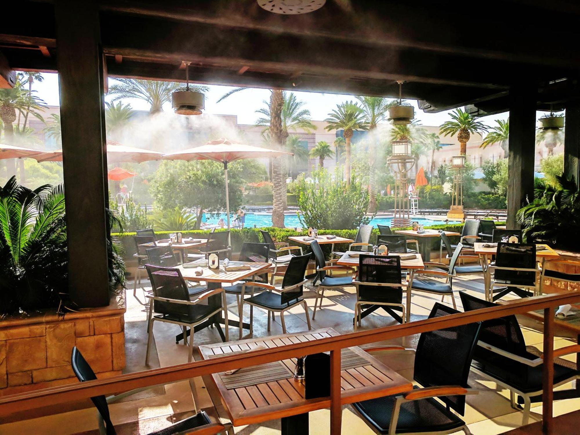 Strip & Sphere View - Separate Living - 2 Full Bath - Full Kitchen - Balcony - 900 Sqft - Mgm Signature Apartahotel