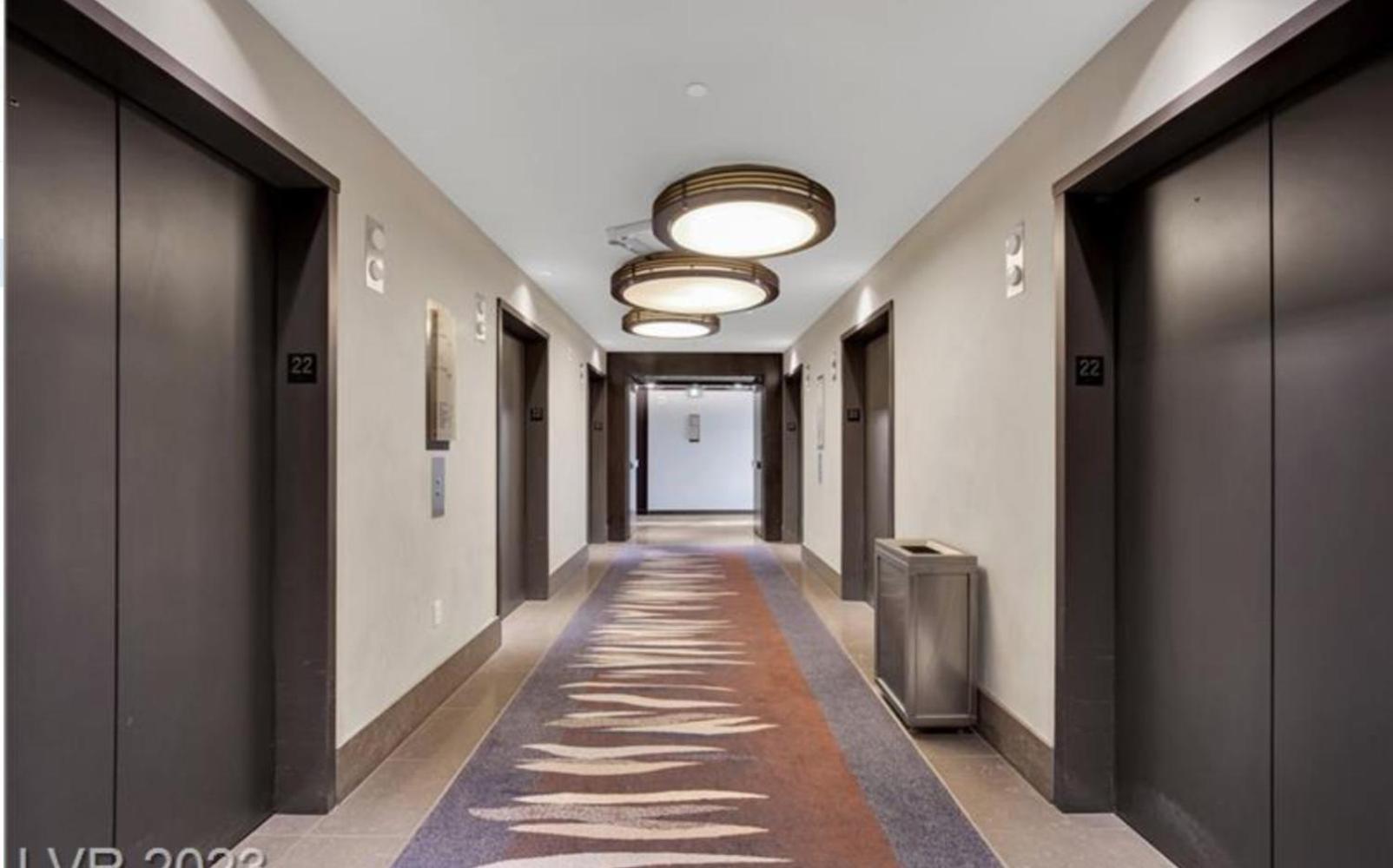 Vdara Beautiful On 22nd Flr Free Valet Parking Apartahotel *