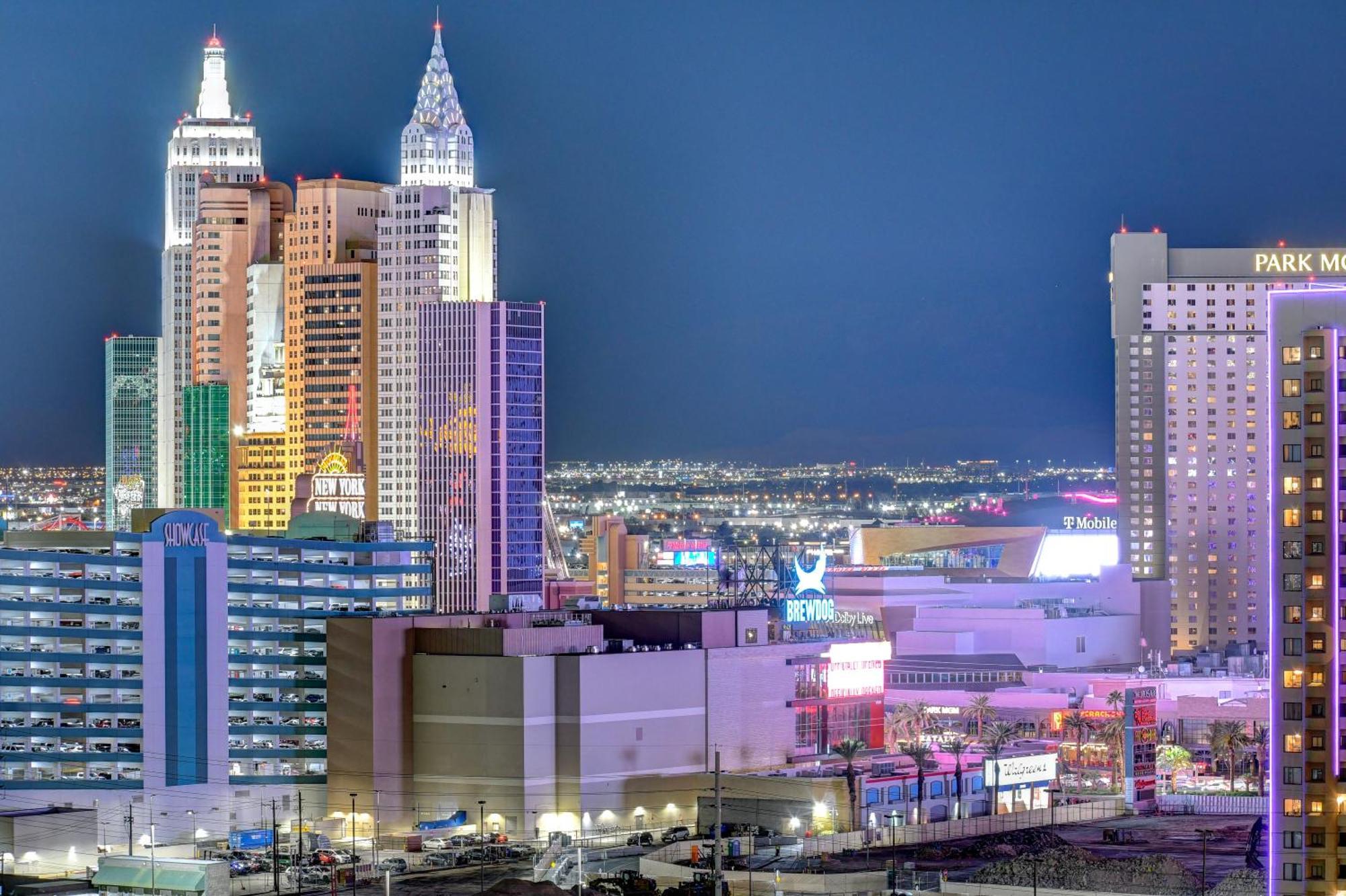 Apartahotel Premium Mgm Signature High Flr Balcony Strip View