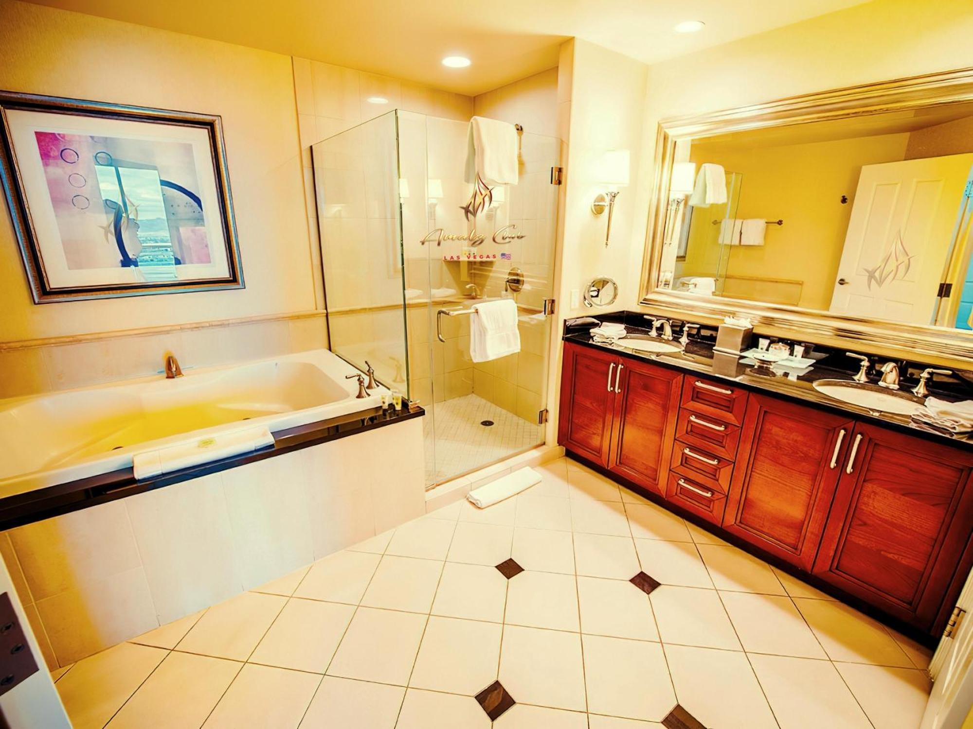 Amalz Collection At Mgm Signature ! *