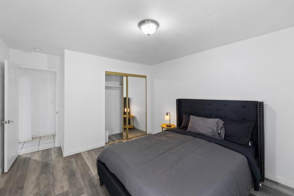 Holiday home Heated Pool - Poker - 5 Min - Airport - 10-strip