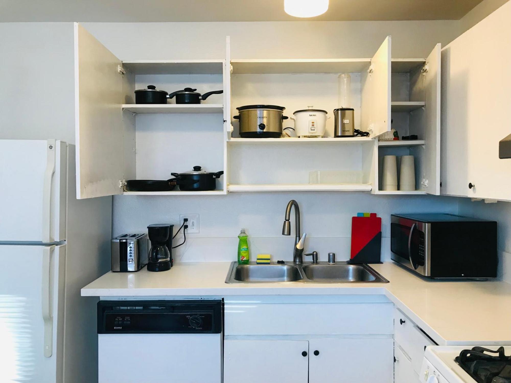 Super 1 Bedroom, Share Bathroom, Kitchen -1 Habitación en casa particular Las Vegas