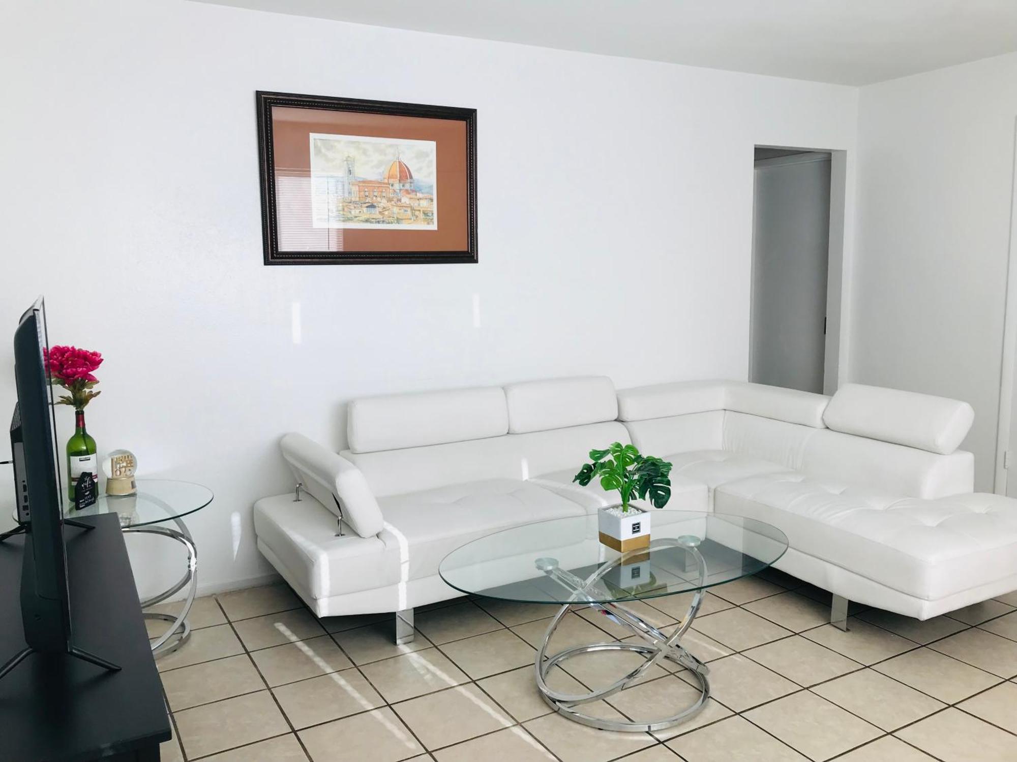 Habitación en casa particular Super 1 Bedroom, Share Bathroom, Kitchen -1 Las Vegas