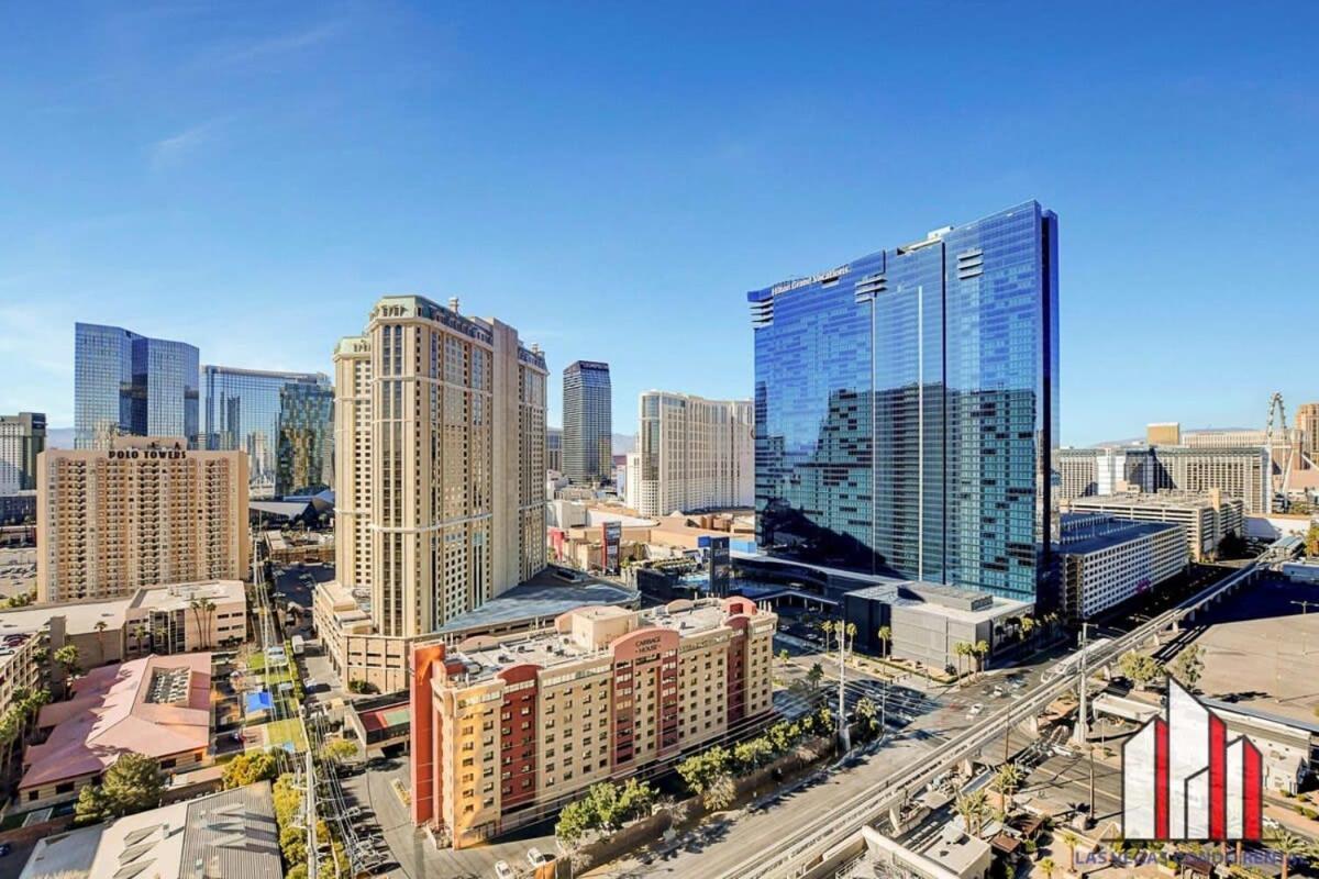 Сasa de vacaciones Mgm Signature-21-701 1br2ba F1 Strip View Balcony