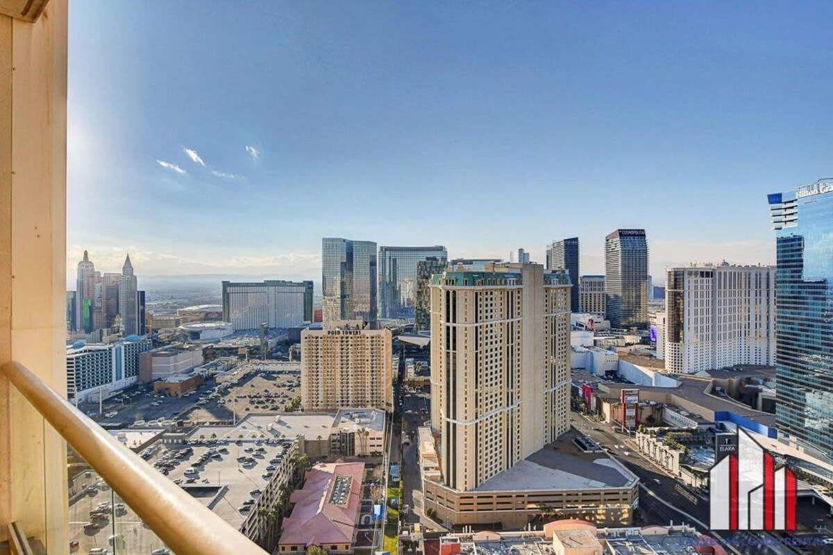 Mgm Signature-34-709 F1 Track & Strip View Balcony Сasa de vacaciones *