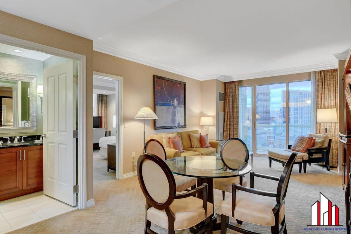 Signature 2br3ba Balcony Combo Units 18-701 And 03 Сasa de vacaciones Las Vegas