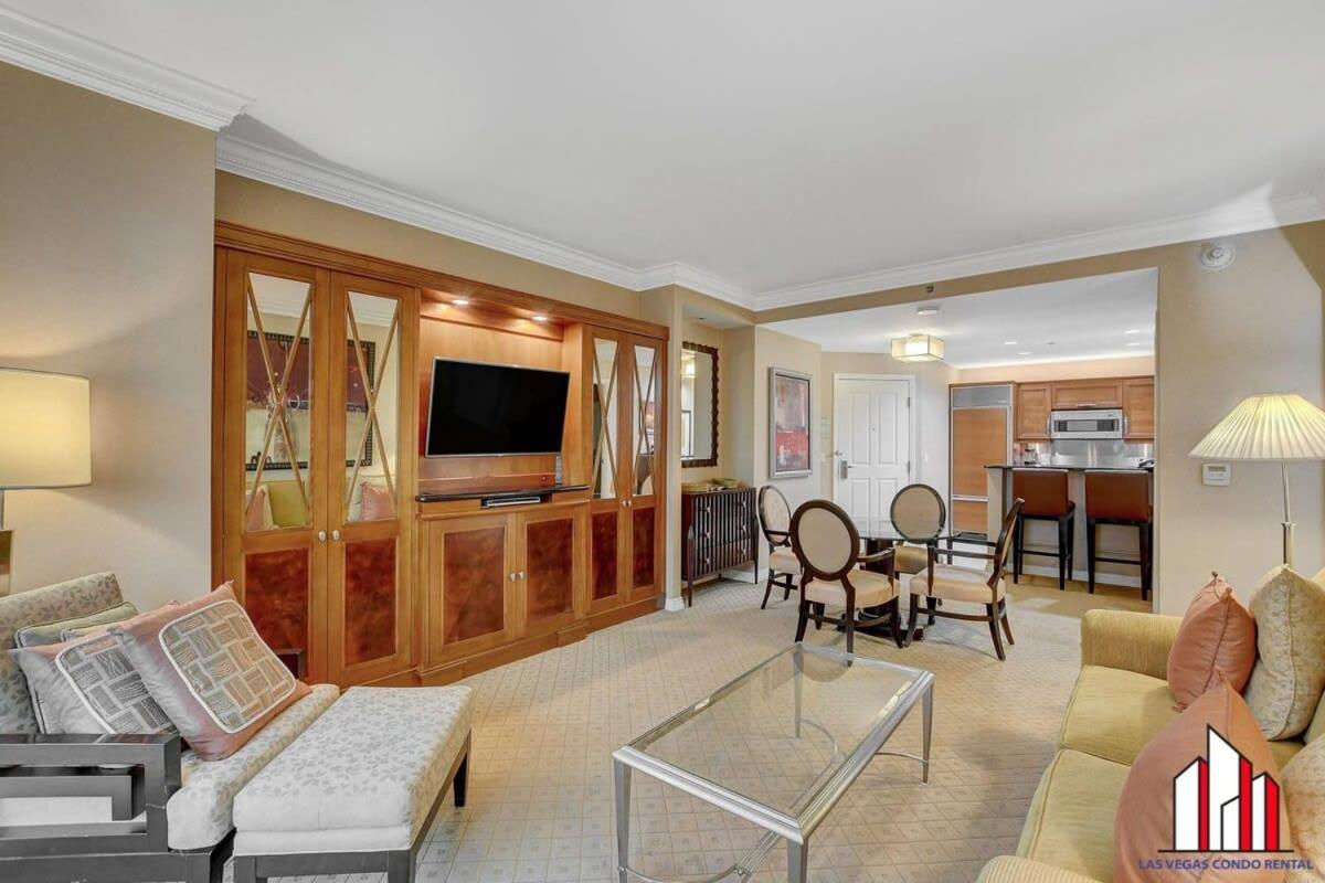 Signature 2br3ba Balcony Combo Units 18-701 And 03 Сasa de vacaciones *