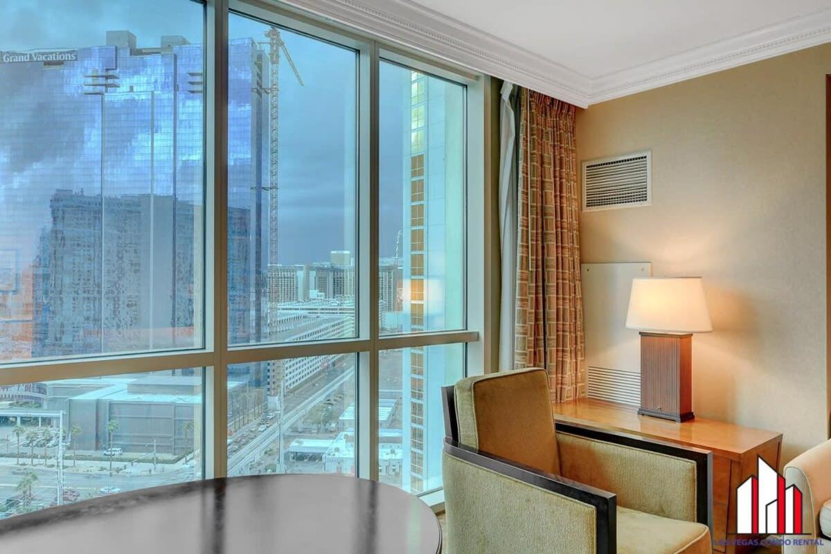 Сasa de vacaciones Signature 2br3ba Balcony Combo Units 18-701 And 03
