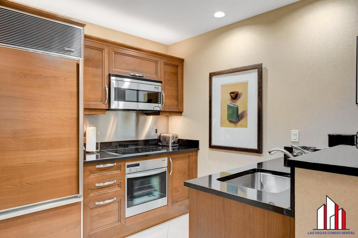 Signature 2br3ba Balcony Combo Units 18-701 And 03 Las Vegas