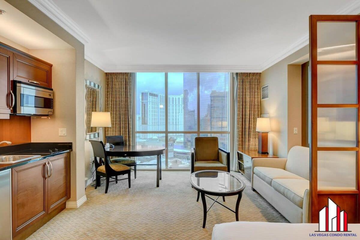 Signature 2br3ba Balcony Combo Units 18-701 And 03 * Las Vegas