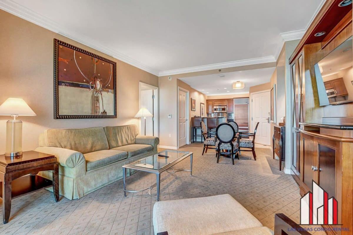 Signature 2br3ba F1 View Balcony Ste 28-814 And 16 Holiday home Las Vegas
