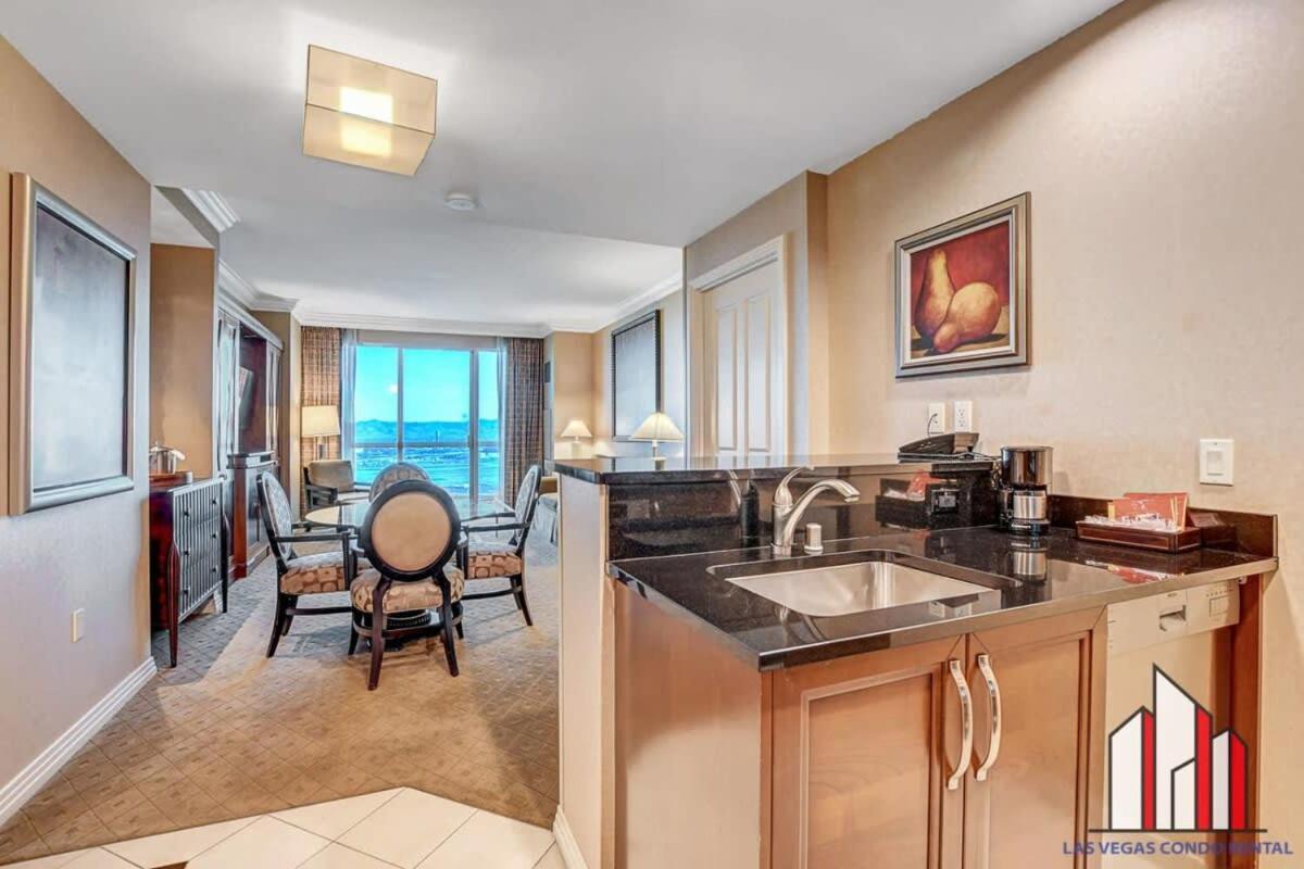 Signature 2br3ba F1 View Balcony Ste 28-814 And 16 *