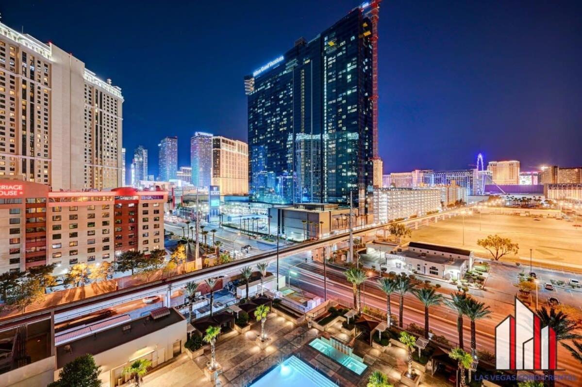 Сasa de vacaciones Mgm Signature-08-801 1br2ba F1 Strip View Balcony