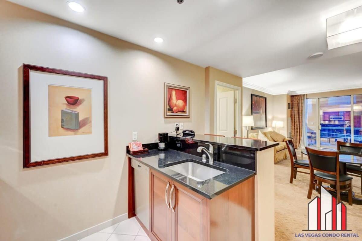 Mgm Signature-08-801 1br2ba F1 Strip View Balcony Las Vegas
