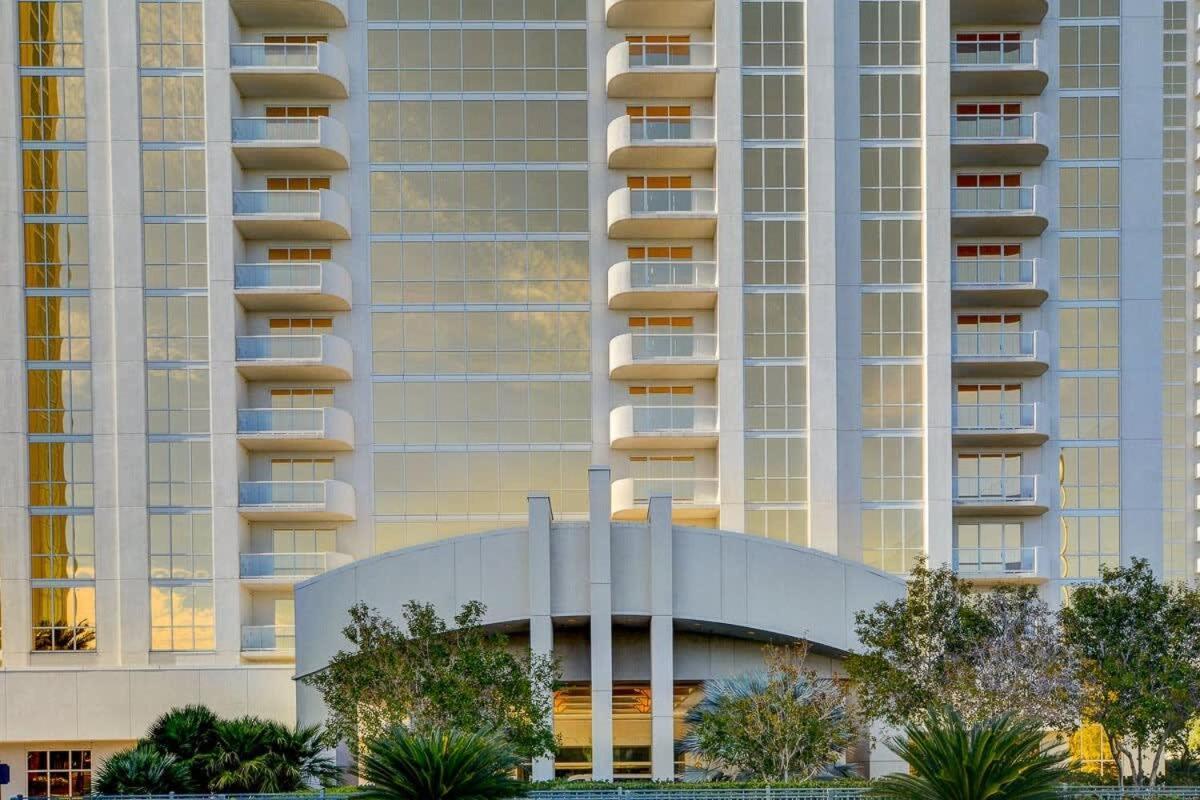 Сasa de vacaciones Mgm Signature-36-705 F1 Track & Strip View Balcony