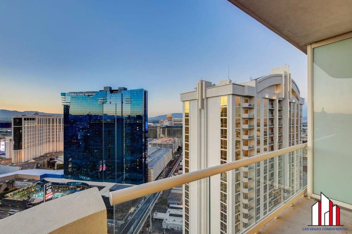 Mgm Signature-36-705 F1 Track & Strip View Balcony Сasa de vacaciones *