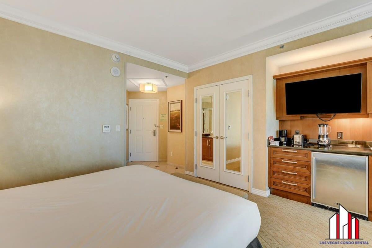 Mgm Signature-04-603 Strip View Jacuzzi *