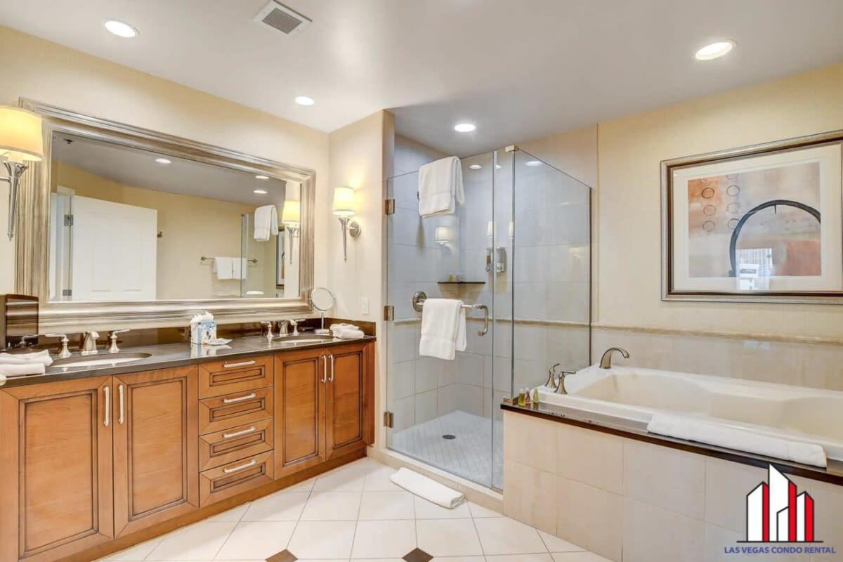 Mgm Signature-04-603 Strip View Jacuzzi *