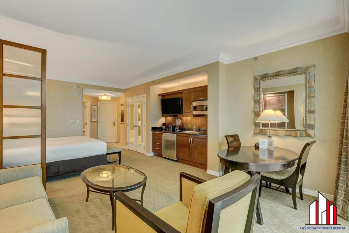 Mgm Signature-22-611 Strip View Jacuzzi Сasa de vacaciones *