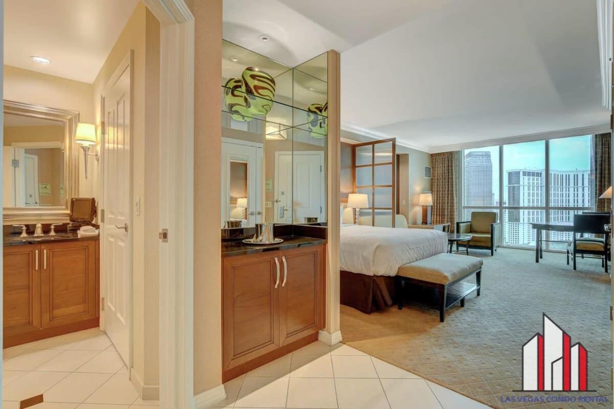 Mgm Signature-24-709 Strip View Jacuzzi Сasa de vacaciones *