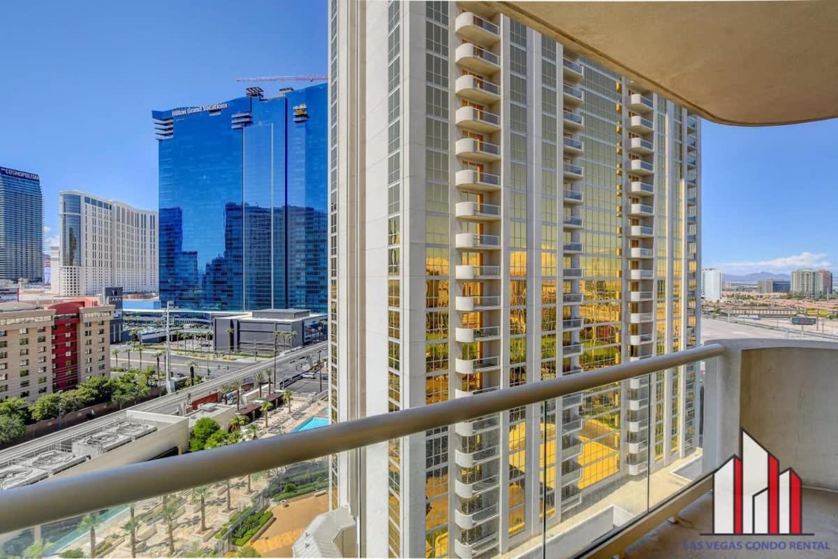 Mgm Signature-10-717 Strip View Balcony Сasa de vacaciones