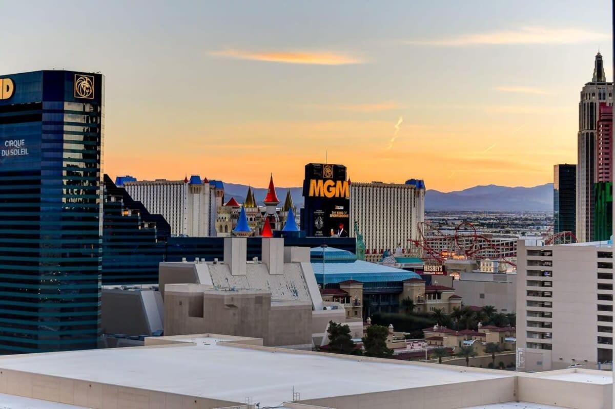 Mgm Signature-16-702 1br 2ba Balcony Las Vegas