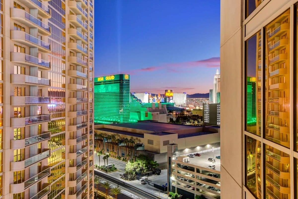 Mgm Signature-16-702 1br 2ba Balcony