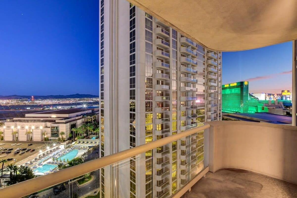 Mgm Signature-16-702 1br 2ba Balcony