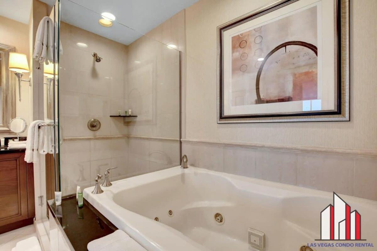 Сasa de vacaciones Mgm Signature-36-603 Strip View Jacuzzi *