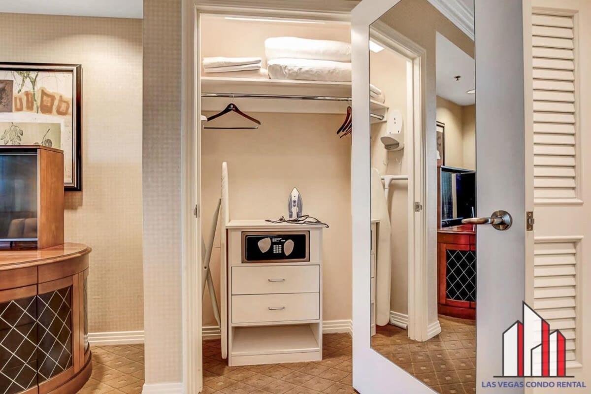 Signature 2br3ba Balcony Combo Units 28-602 And 04 Holiday home *