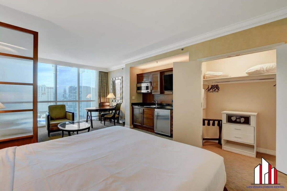 Mgm Signature-25-609 Strip View Jacuzzi Сasa de vacaciones *