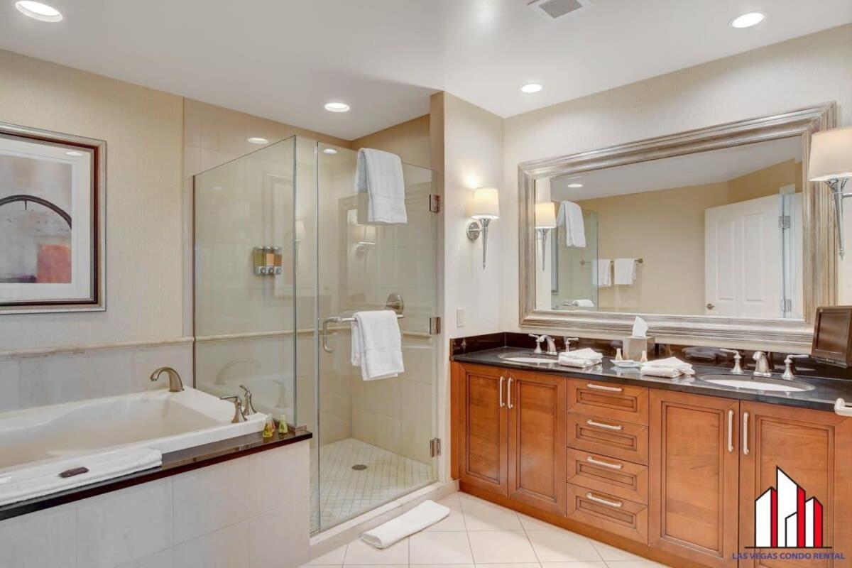 Mgm Signature-25-609 Strip View Jacuzzi Сasa de vacaciones