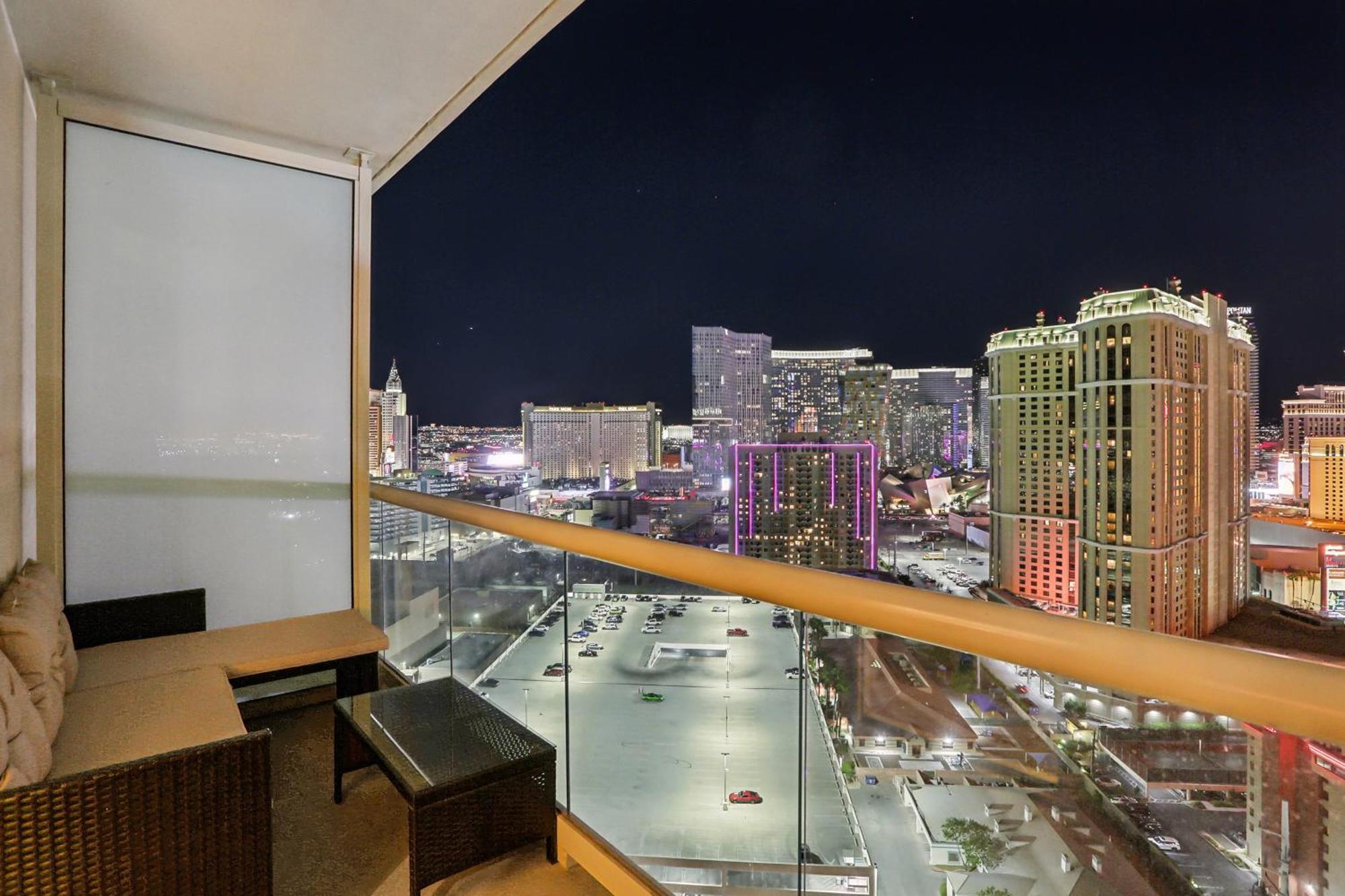 Mgm Signature Deluxe Balcony Strip View Las Vegas