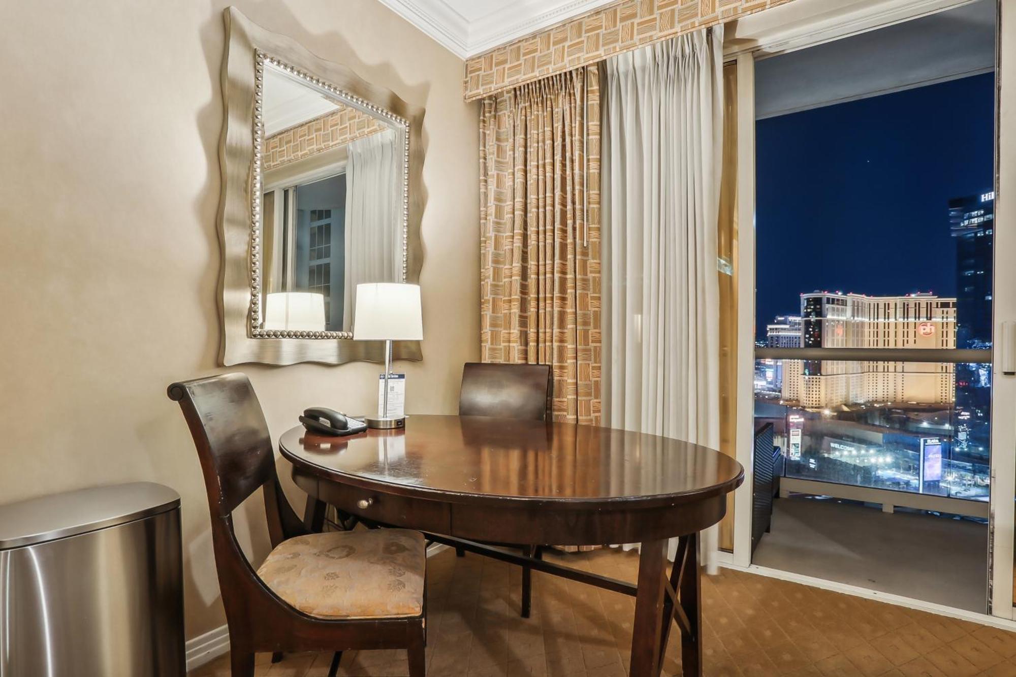 Mgm Signature Deluxe Balcony Strip View Las Vegas