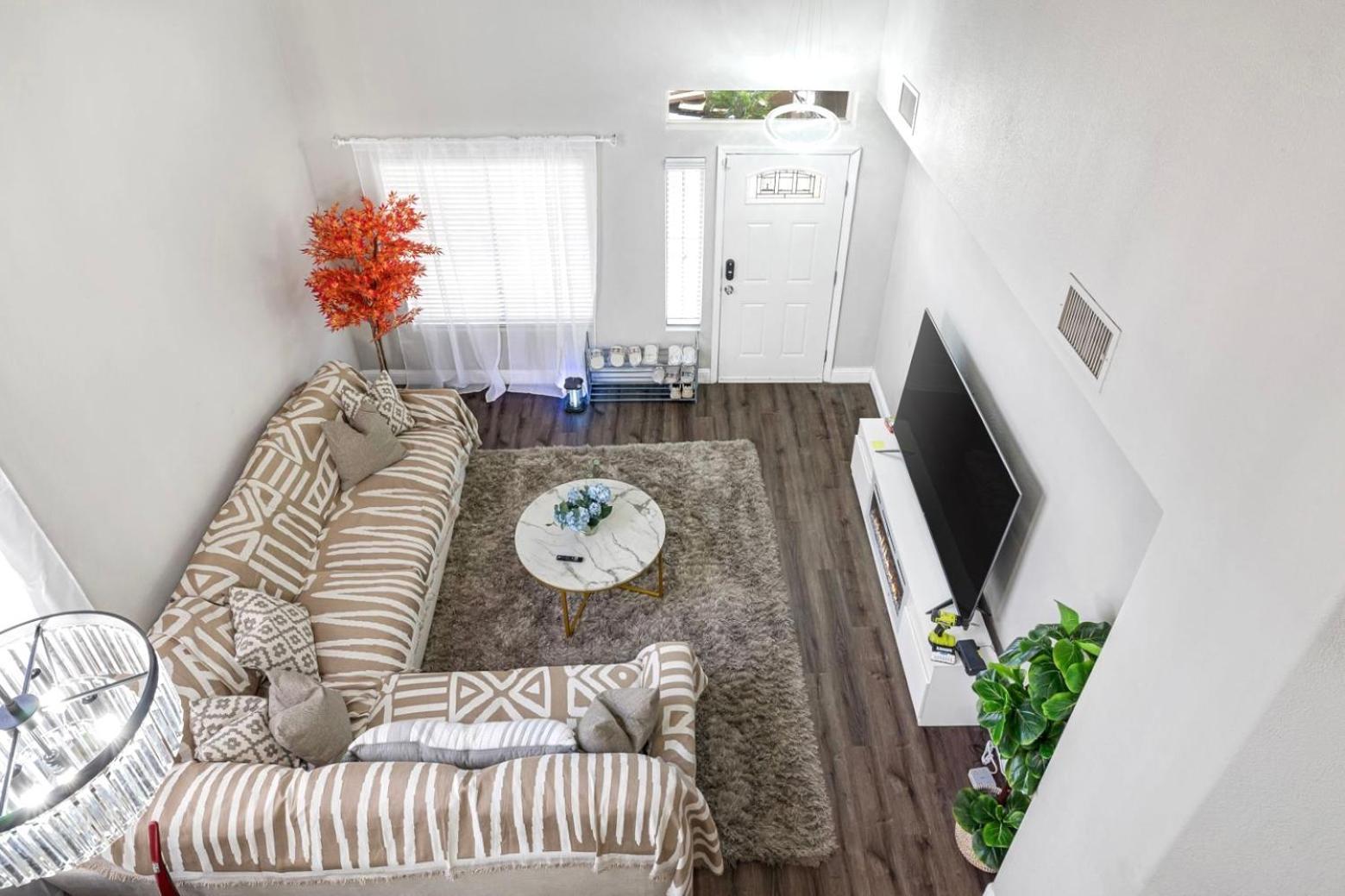 Modern In Vegas Near Strip With Pool And Jacuzzi Сasa de vacaciones Las Vegas