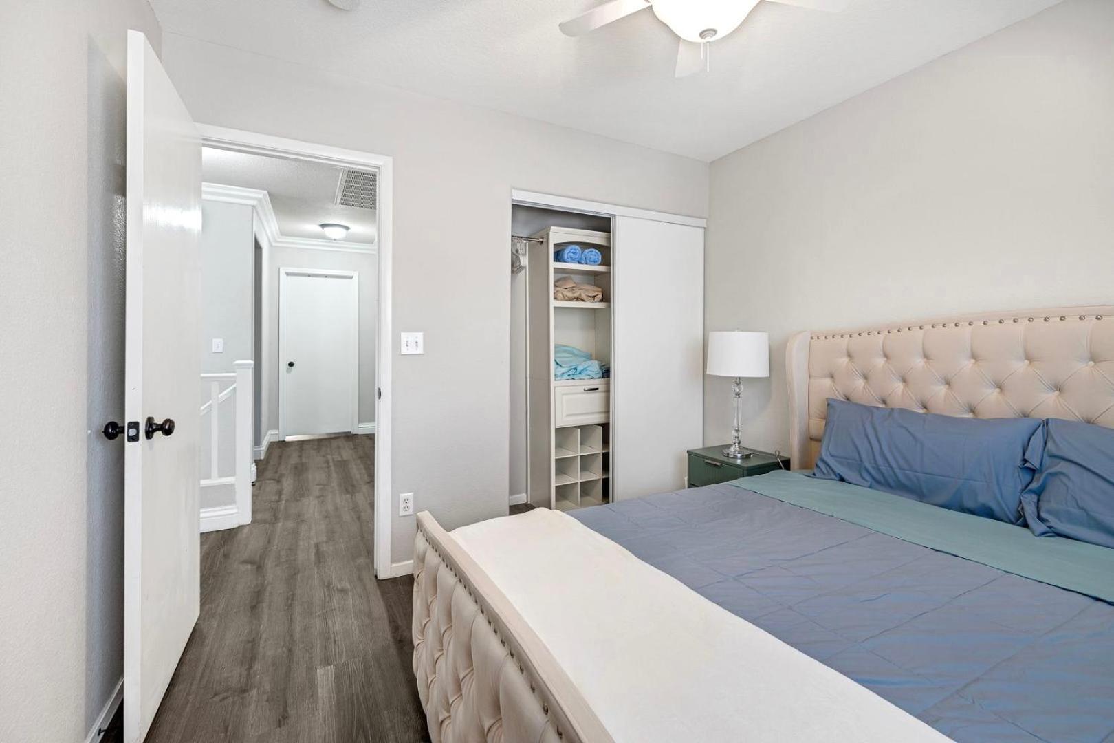Modern In Vegas Near Strip With Pool And Jacuzzi Сasa de vacaciones Las Vegas
