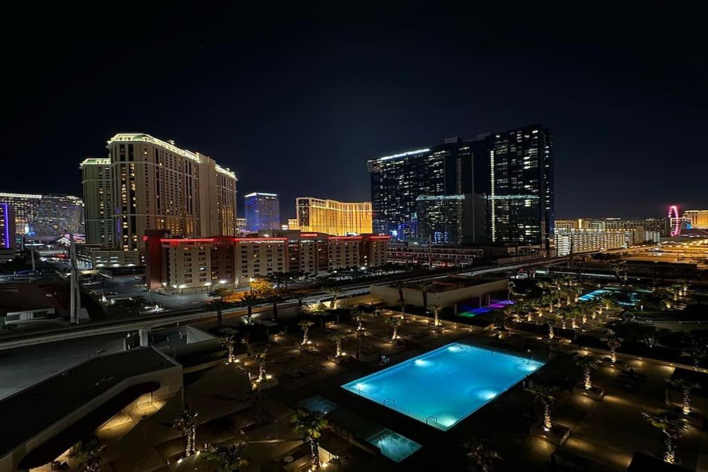 The Madonna At Mgm Signature Apartahotel *