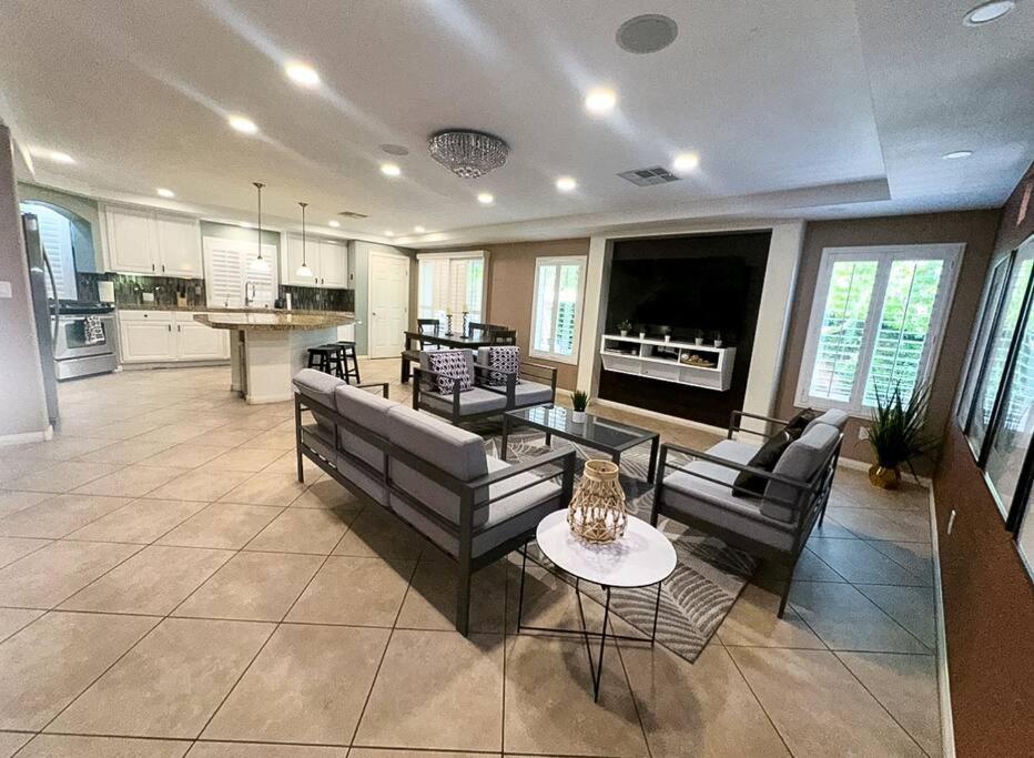 Сasa de vacaciones Spacious 4-bed Family Retreat Wifi & Parking Las Vegas