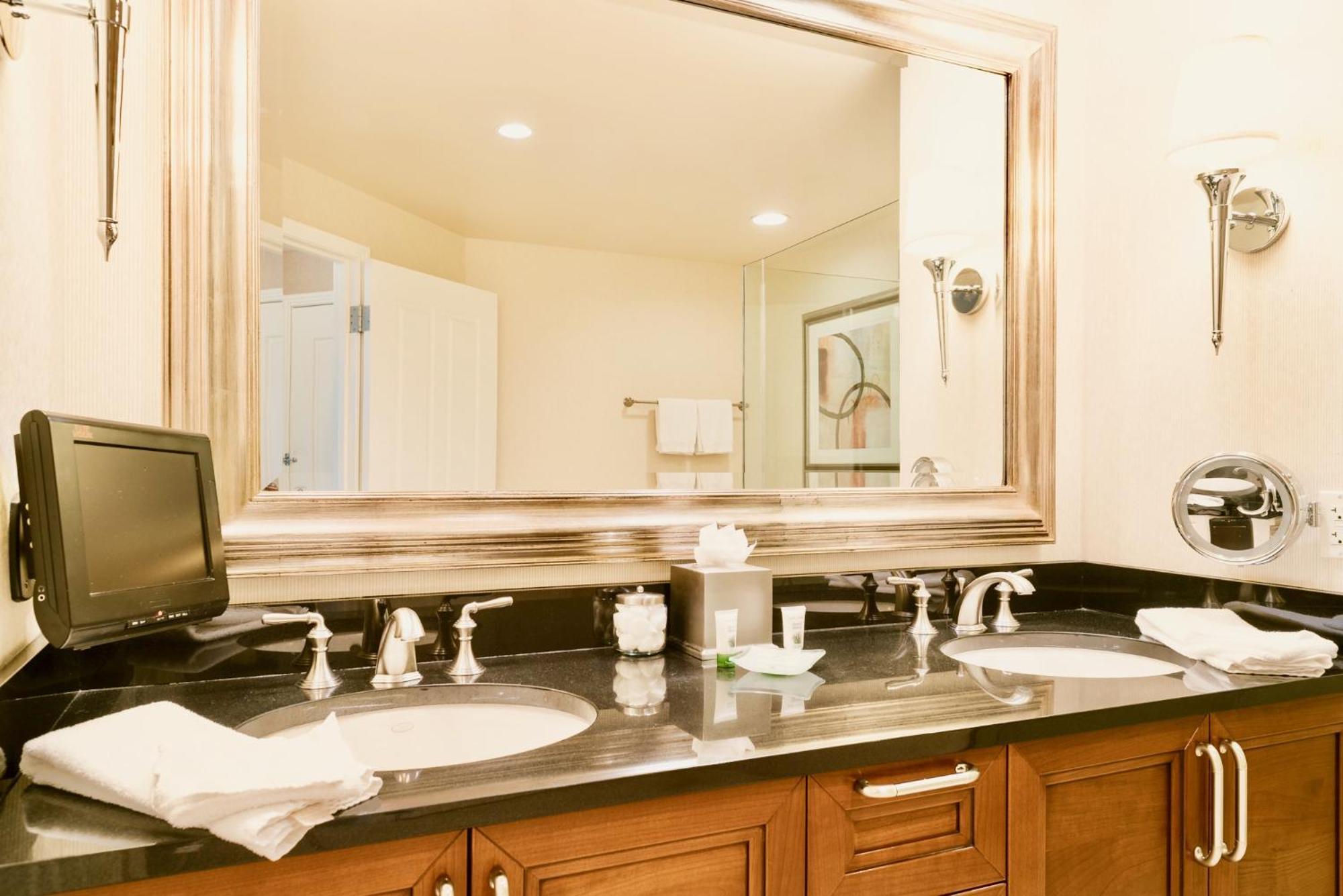 Strip View - No Fee ! Apartamento *