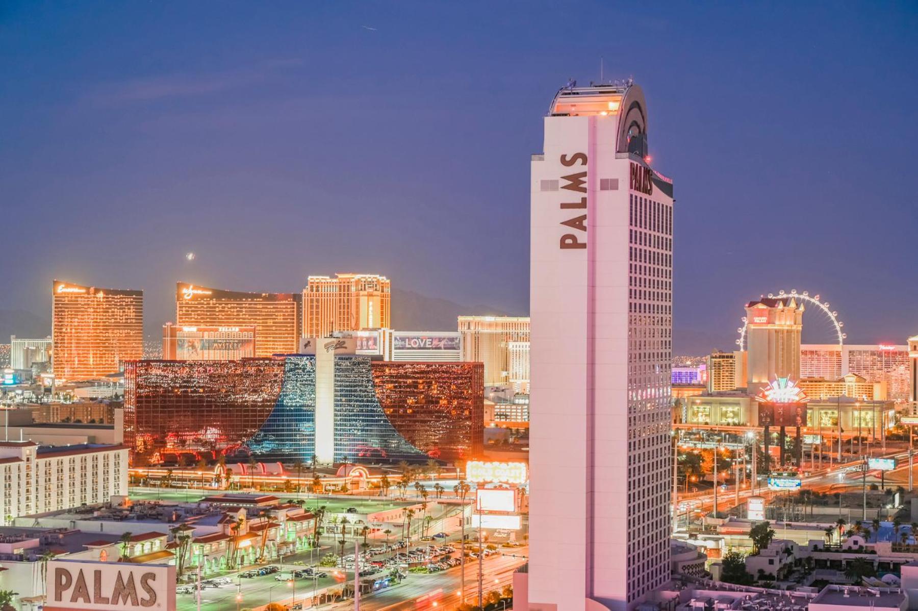 Apartahotel Stripviewsuites Two-bedroom Con-joined Exclusive